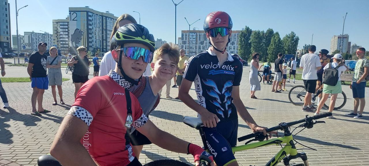 Первый этап мужской шоссейной велогонки «Тур Беларуси» стартовал в Бресте