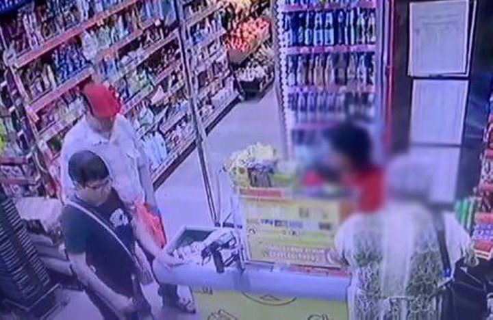 В Барановичах в магазине разыгралось целое шоу из-за 25 рублей. За забытым кошельком пришли сразу две хозяйки