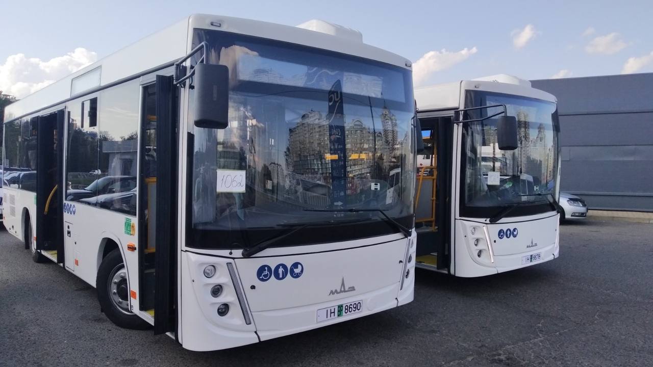 Два новых автобуса МАЗ в Бресте