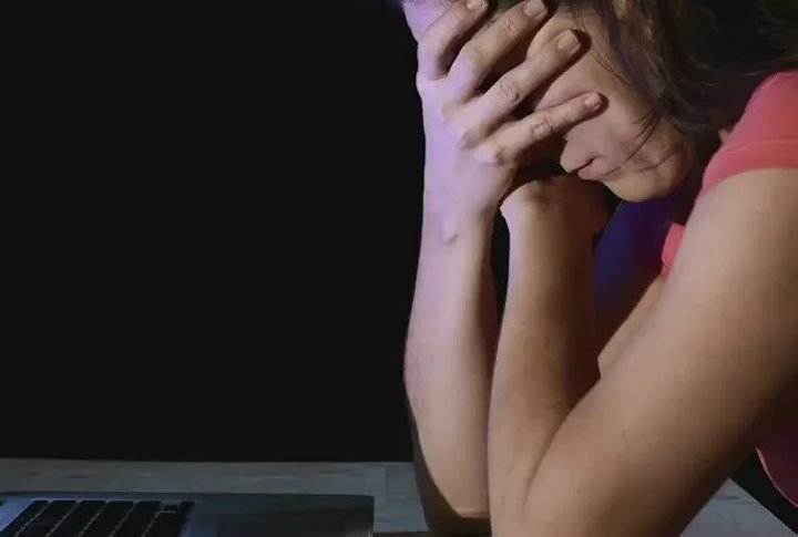 Белорус вымогал у бывшей возлюбленной деньги, обещая рассказать общественности, что она проститутка