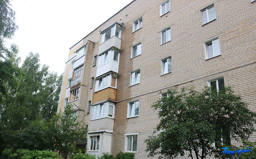 Во время ливня в квартире барановичанки случился потоп. Что происходит там сейчас?