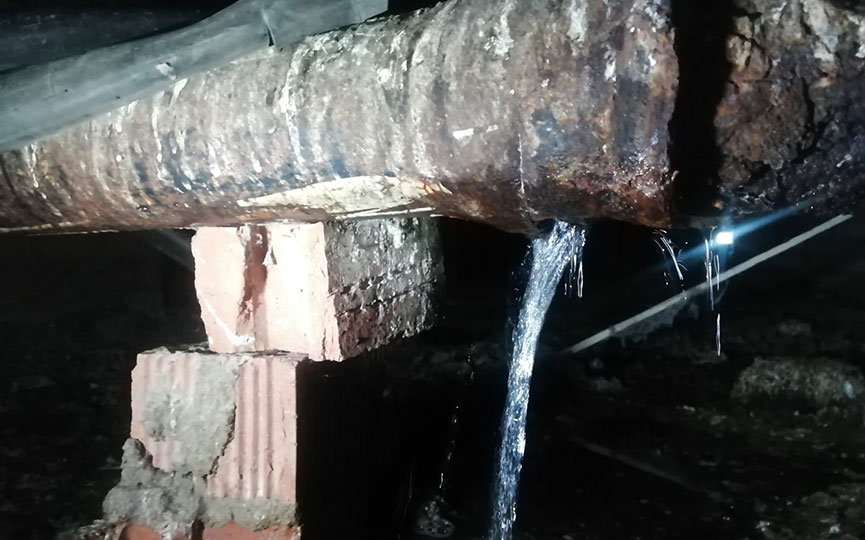 Во время ливня в квартире барановичанки случился потоп. Что происходит там сейчас?