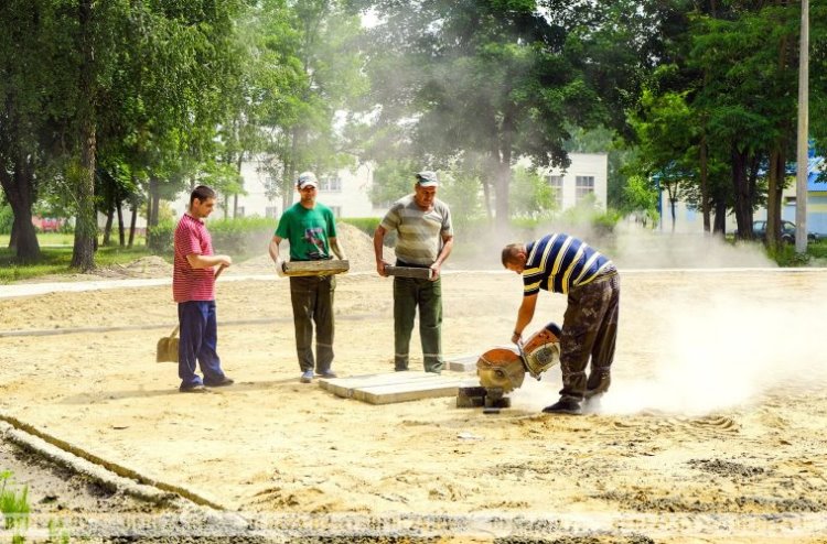 Аллея Энергетиков, фонтан, веревочный городок: Белоозерск готовится отметить 65-летие