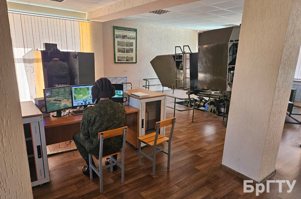 Первая итоговая практика на военной кафедре БрГТУ. Студенты отправились в воинскую часть для прохождения практики