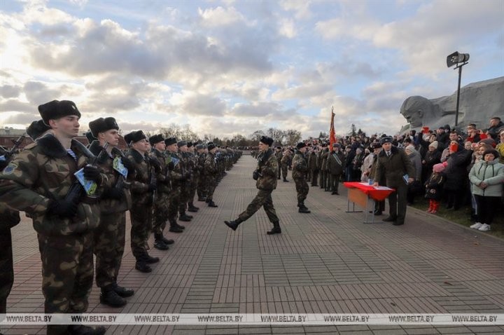 Поступить за границу нельзя остаться: что будет с отсрочками для студентов