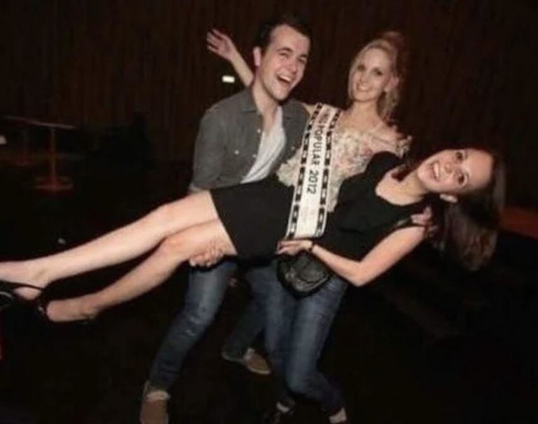 22 неоднозначные фотографии, о которые сам черт глаз сломит