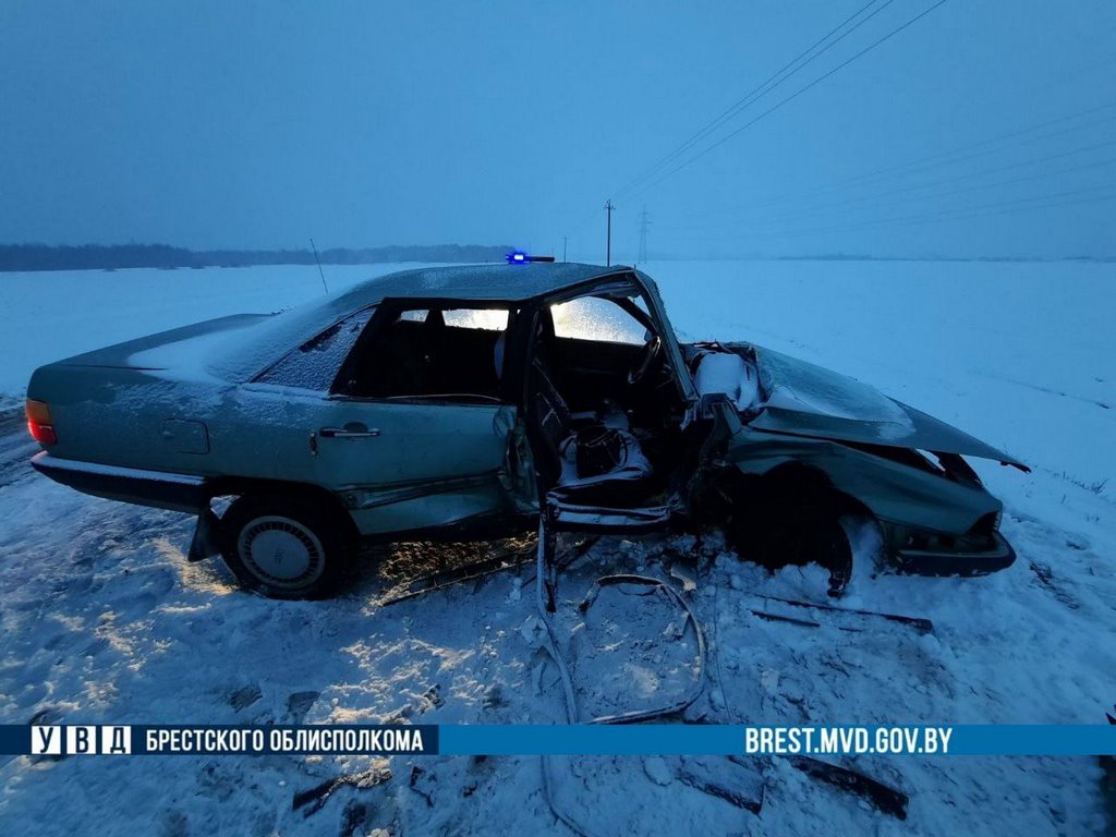 В Брестской области произошло лобовое ДТП. Подробности