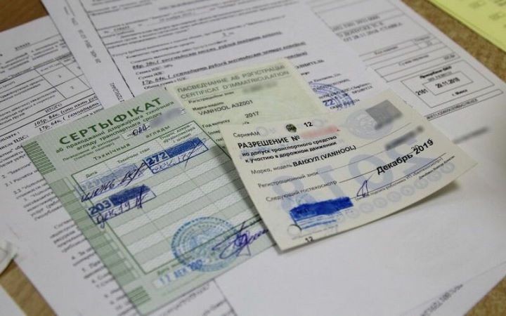 Белорус больше года продавал «липовые» сертификаты ТО. Сколько это стоило?