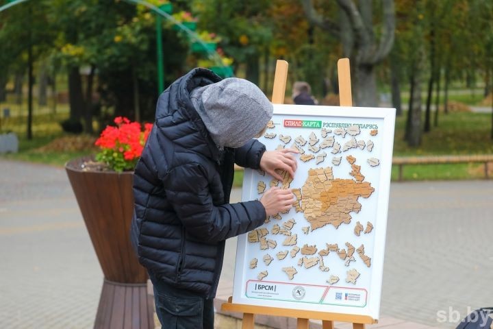 В Бресте выбрали лучшие молодежные команды по сборке спилс-карт