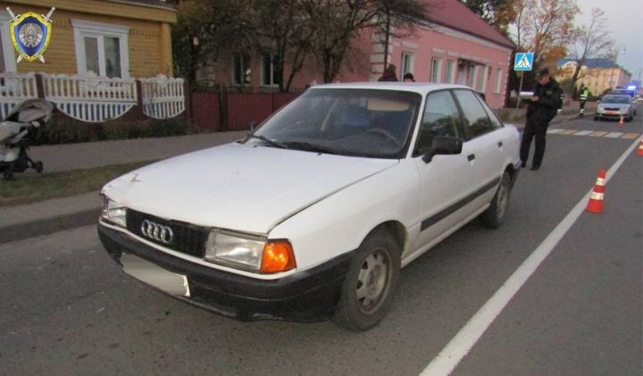 Водитель легковушки в Столине сбила женщину с ребенком в коляске