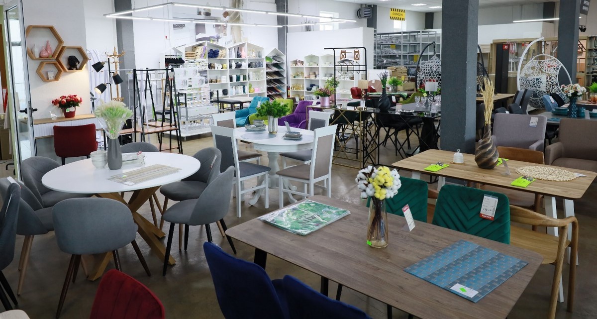 Был БОЛЬШОЙ – стал ОГРОМНЫЙ! Расширение ассортимента в дискаунтере мебели и фурнитуры «AksHome» на Вычулках!