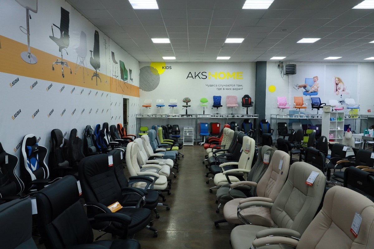 Был БОЛЬШОЙ – стал ОГРОМНЫЙ! Расширение ассортимента в дискаунтере мебели и фурнитуры «AksHome» на Вычулках!