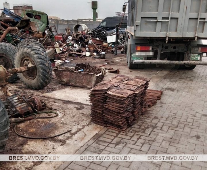 Житель Дрогичинского района украл металл с неэксплуатируемой железной дороги