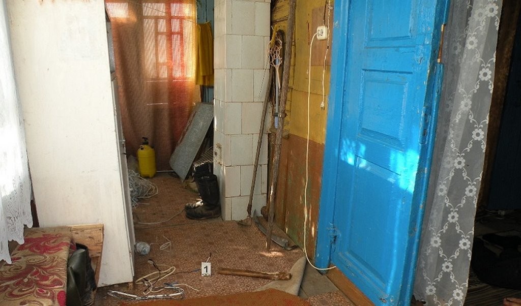 Мужчина зарубил племянника топором. Подробности жестокого убийства в Беларуси