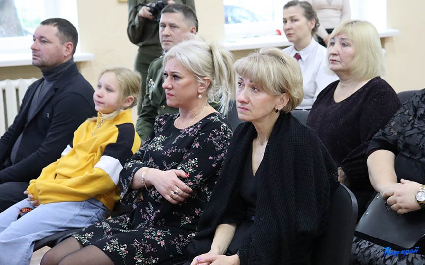 Матери погибших летчиков-героев приехали на вечер их памяти в Барановичи