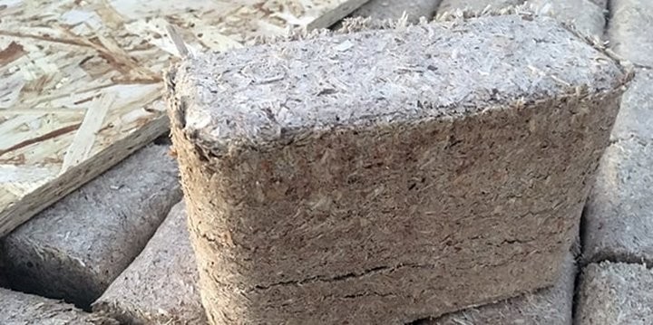 Совершенно новый вид контрабанды: белорус спрятал и повез в Литву 16 тонн брикета. А таможенники рассчитывали на контрабанду сигарет