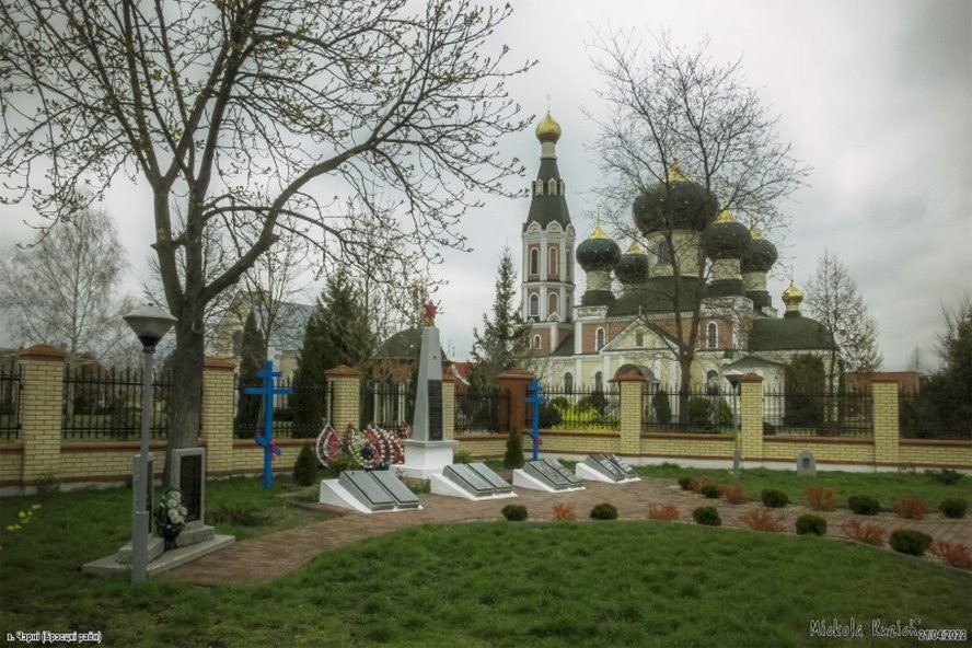Трезвонами, перезвонами заливает окрестности на несколько километров колокольня в церкви Святого Иоанна Богослова в агрогородке Черни