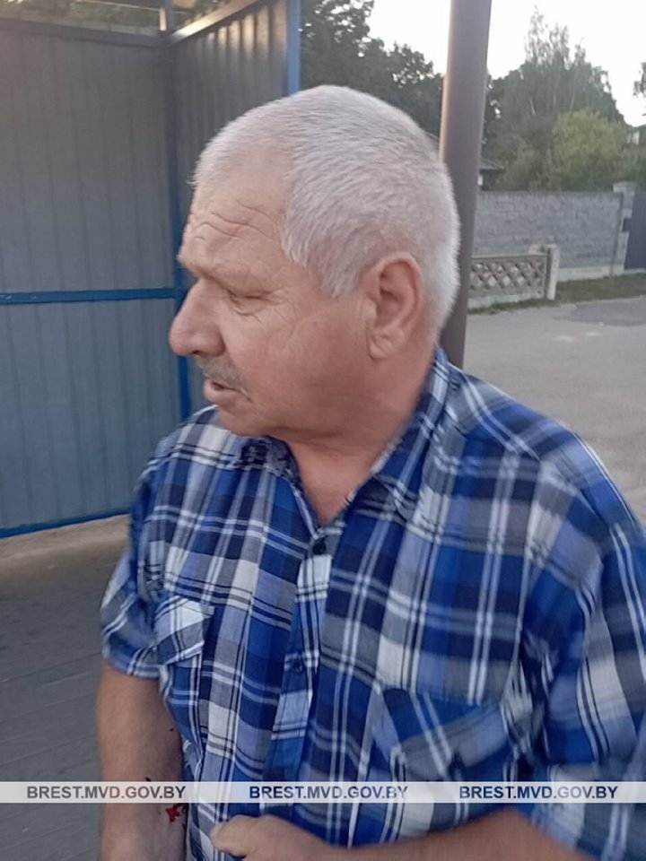 В Бресте милиция устанавливает личность мужчины. Фото