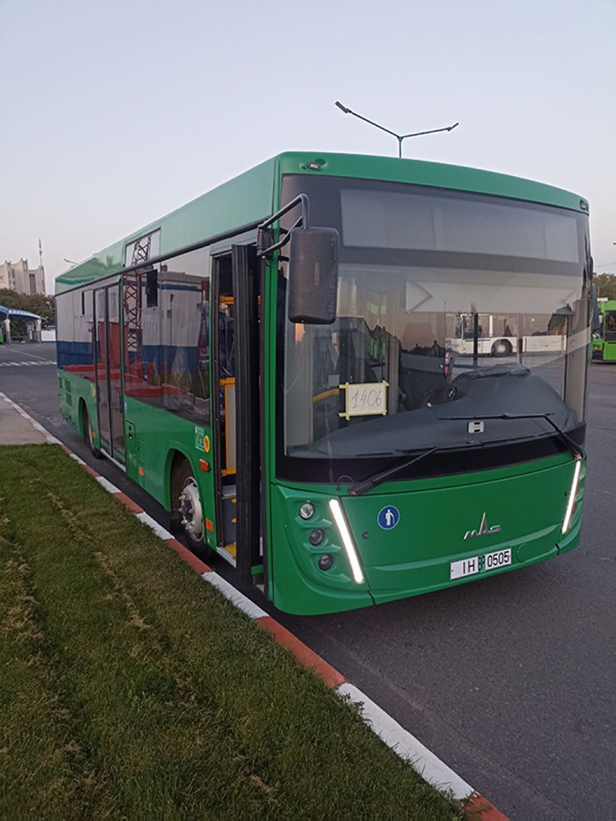Первый в Беларуси автобус в новой версии поступил в Барановичский автопарк. Сколько он стоит?