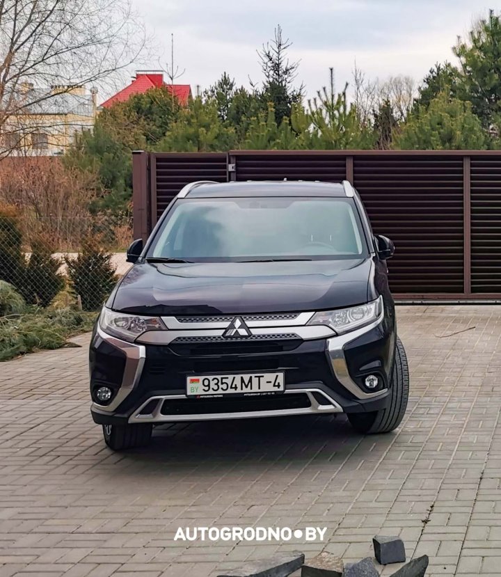 У белоруса в Варшаве угнали Mitsubishi: «Приехал на пару дней в гости – машина исчезла»