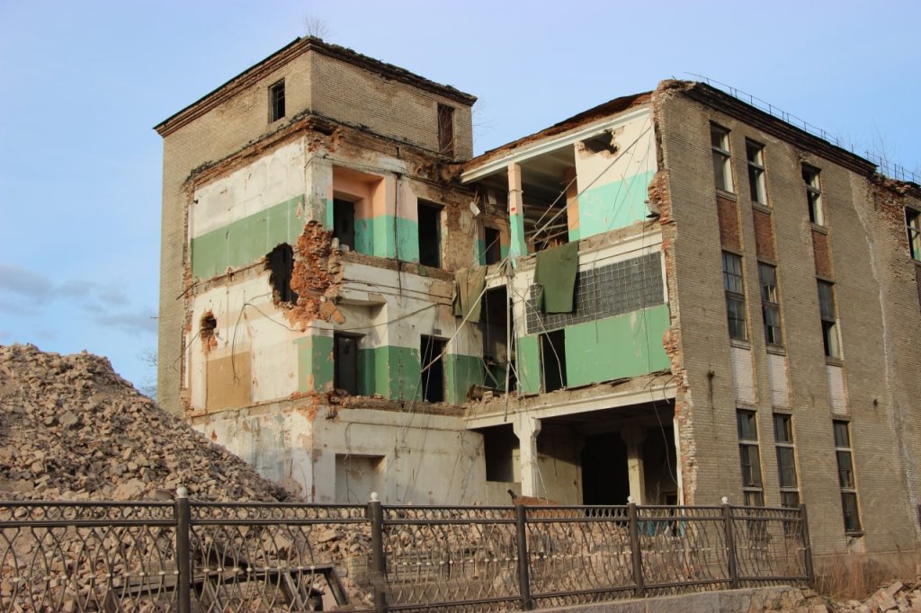 «Пианинки», валенки и другие. Топ-5 уникальных фабрик Беларуси из СССР: что с ними стало?