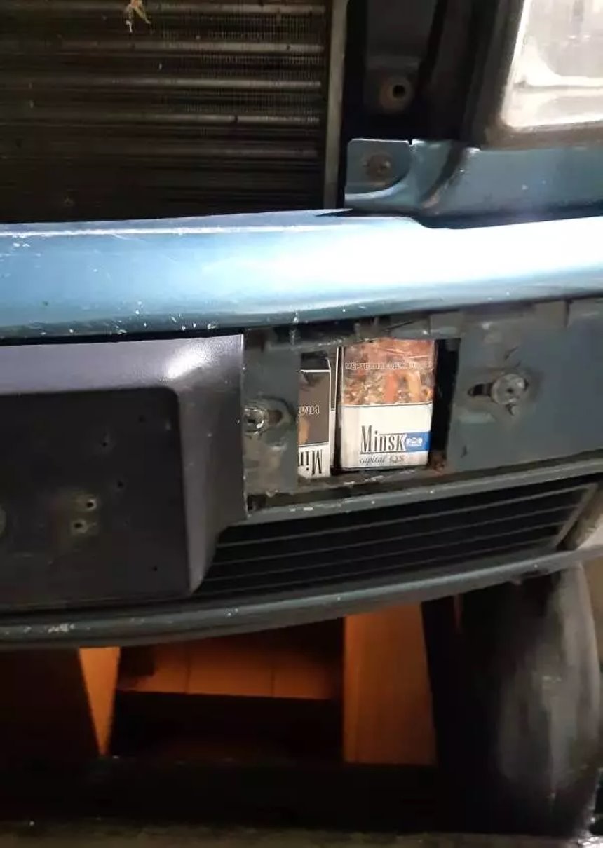 Белорус нашпиговал свою Audi сигаретами – более 1500 пачек извлекли из тайников