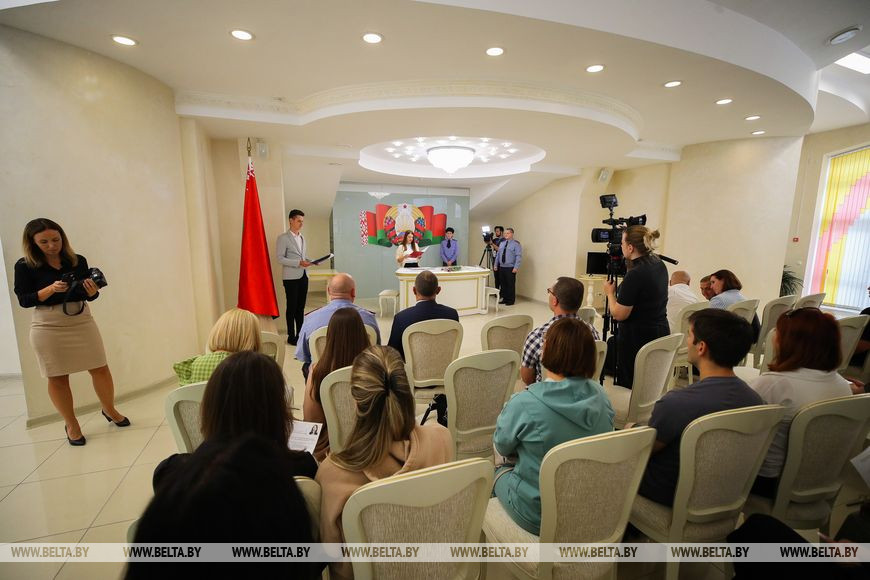 В Бресте еще 14 человек приняли Присягу гражданина Беларуси