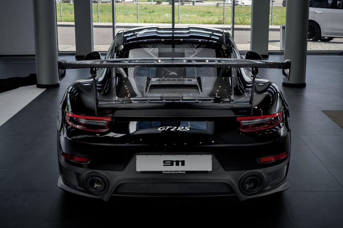 Похоже, это самый дорогой автомобиль в продаже в Беларуси. Цена удивит