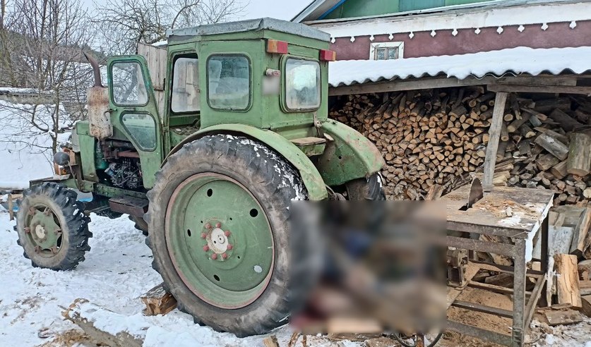 При распилке дров погиб пенсионер