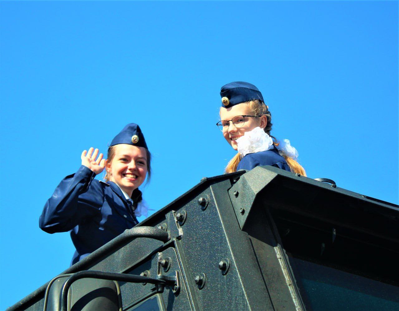 Учащиеся правовых классов средней школы № 28 Бреста побывали на полигоне «Брестский».