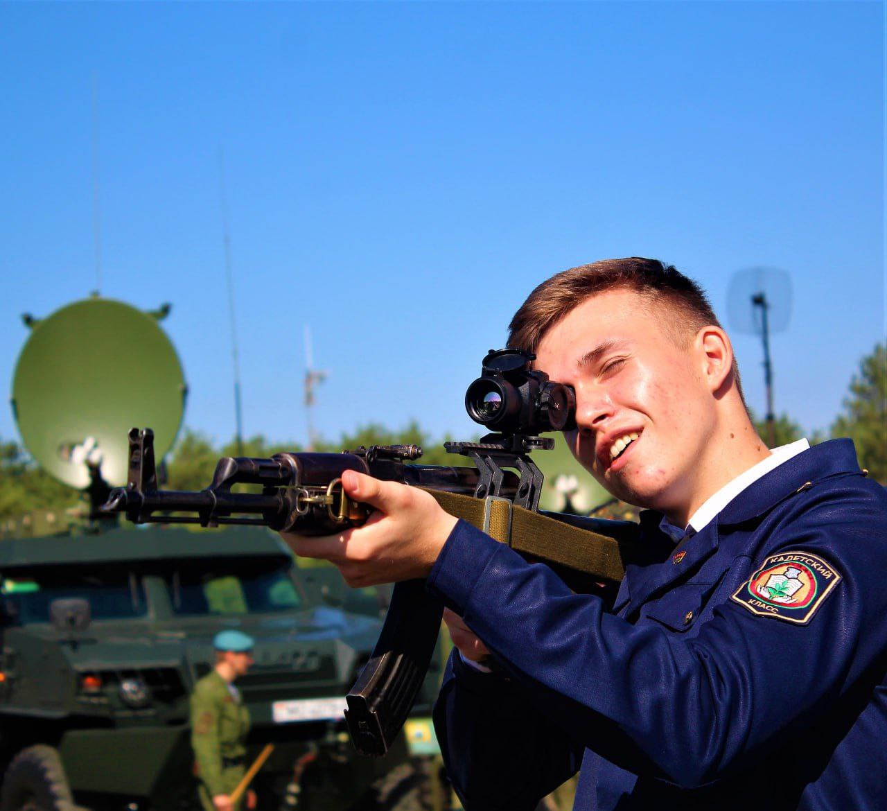 Учащиеся правовых классов средней школы № 28 Бреста побывали на полигоне «Брестский».