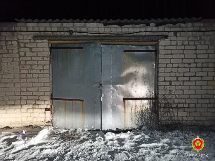 Как из гаража в Брестской области украли автозапчасти