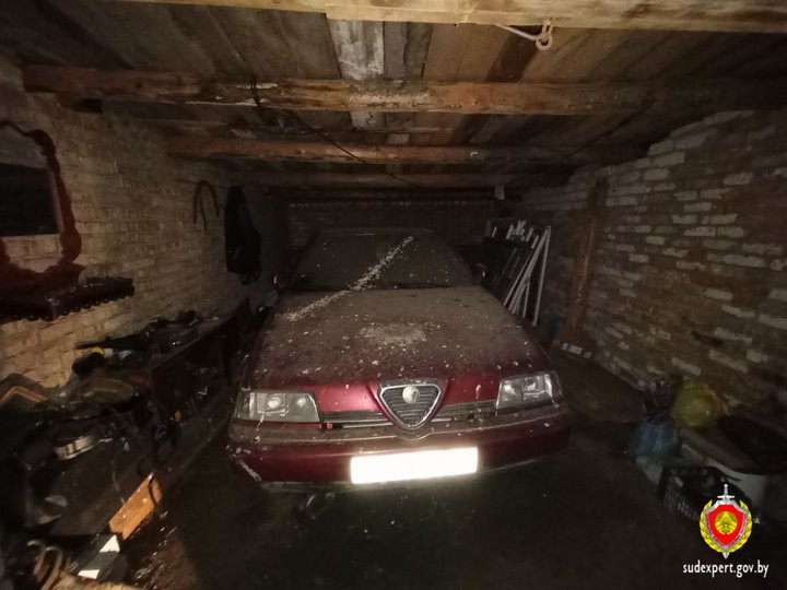 Как из гаража в Брестской области украли автозапчасти