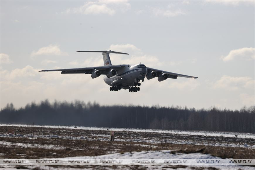 Самолет с белорусскими военными медиками вылетел в Сирию для помощи пострадавшим от землетрясения