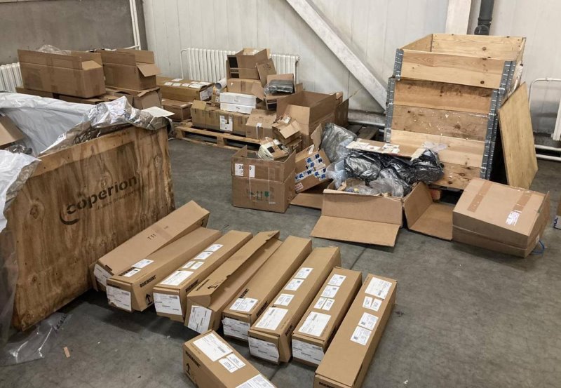 Почти 200 неучтенных единиц элементов трубопроводных систем пытались незаконно ввезти из Польши