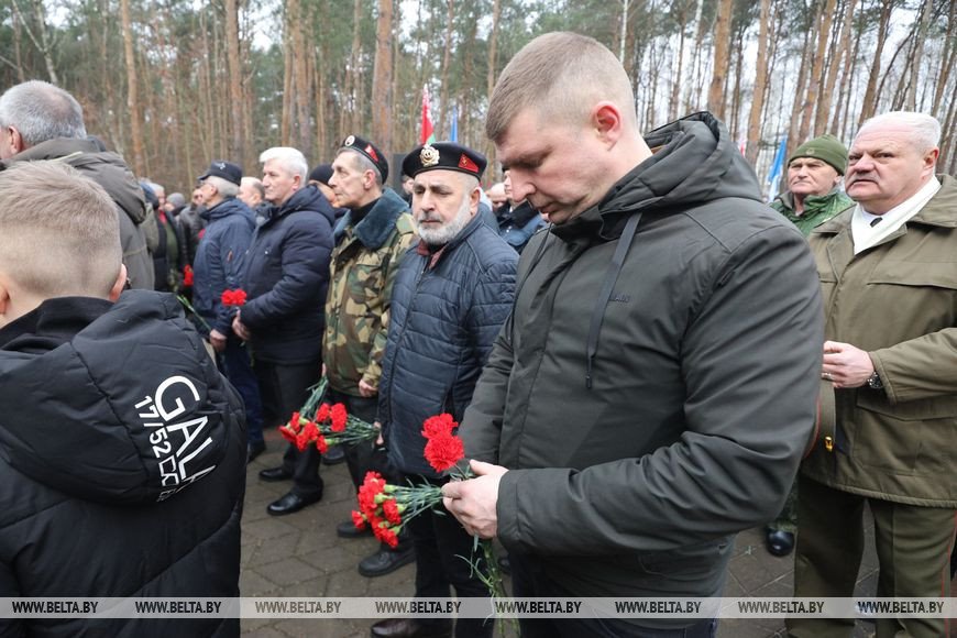 В Бресте прошел митинг, посвященный Дню памяти воинов-интернационалистов и 34-й годовщине вывода советских войск из Афганистана