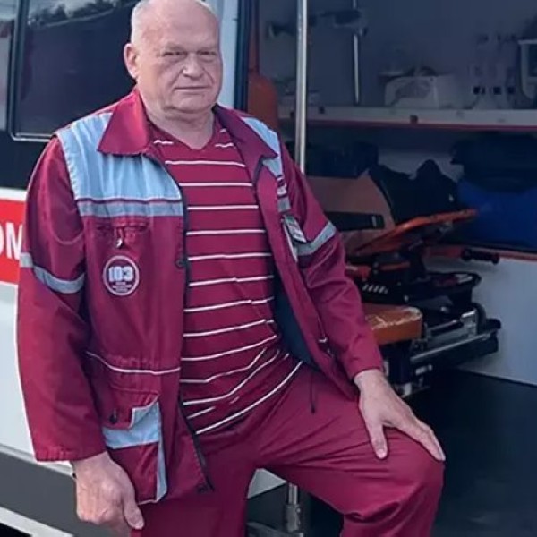 Принимал роды в машине скорой помощи 5 раз. Белорус о своем пути в медицине