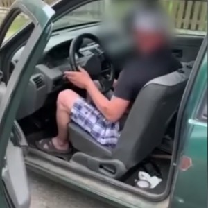 Автомобилист снял на видео, как сам задержал нетрезвого водителя