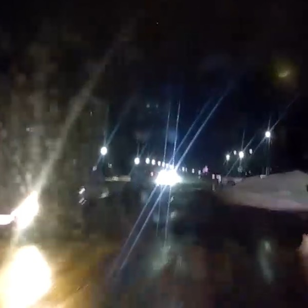 Пьяный водитель, уходя от погони ГАИ, врезался в автомобиль, в котором ехала беременная женщина