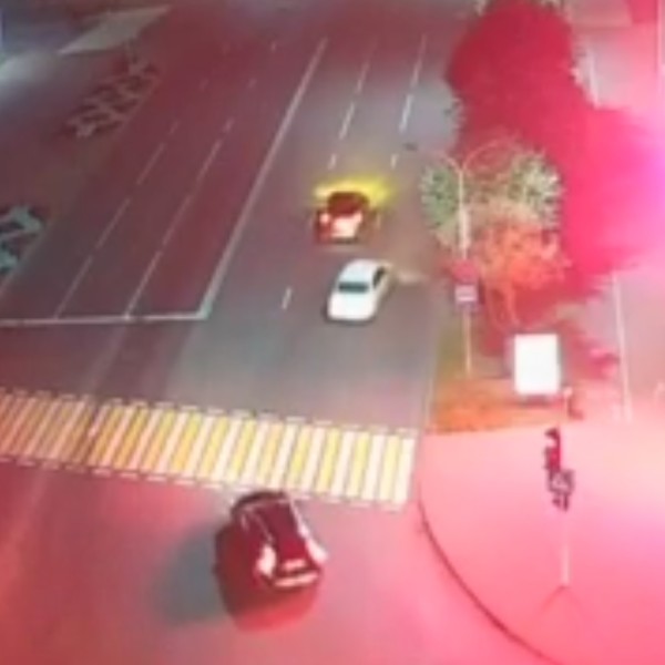 Суровый урок: таксиста лишили прав на два года за этот маневр — видео