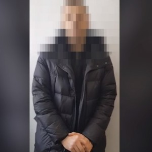 В Беларуси мужчина в больнице завладел оружием сотрудника милиции и направил ему в голову