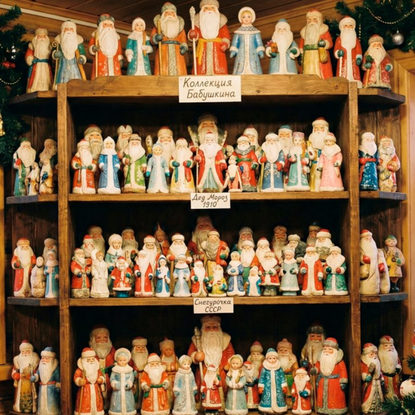 Коллекционные фигурки Дедов Морозов и Снегурочек можно будет увидеть на выставке в Бресте