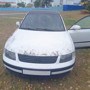 17-летний подросток угнал Volkswagen Passat, «чтобы покататься», но попал в ДТП