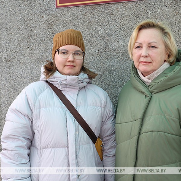 Брестчанки восстановили гражданство и впервые проголосовали