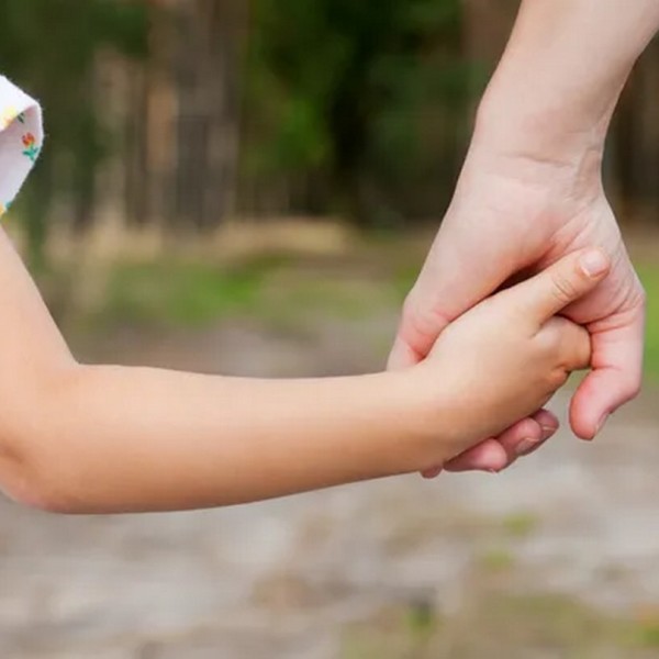 Мать угрожала отрезать ребенку руку. Получила полтора года колонии