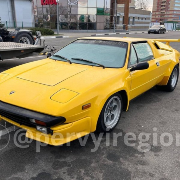 В Минске Lamborghini столкнулся с трамваем: вот видео, как это произошло