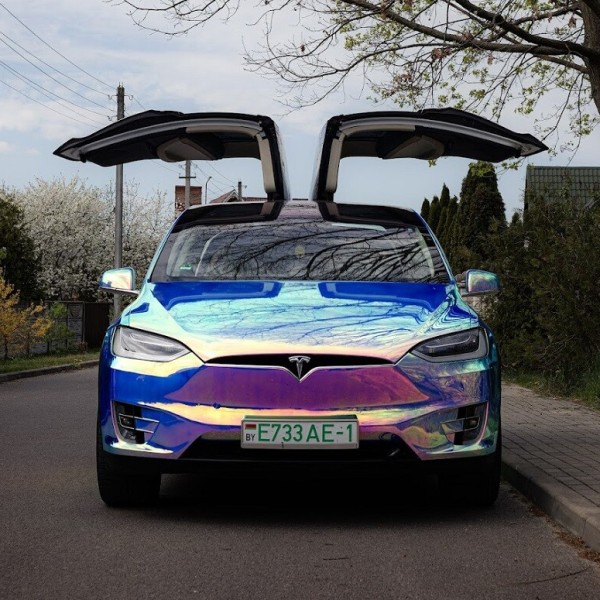 Американец обнаружил свою «уничтоженную» Tesla в Беларуси