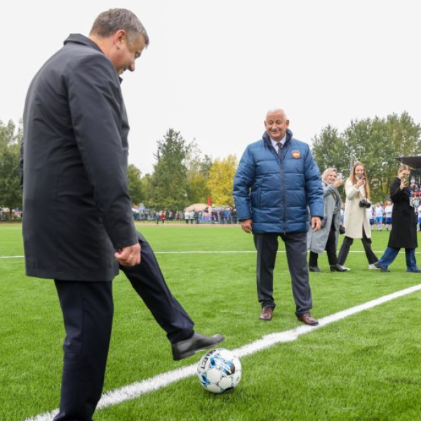 Обновленный стадион и оздоровительный корпус открыли в Белоозерске в день областных «Дажынак»