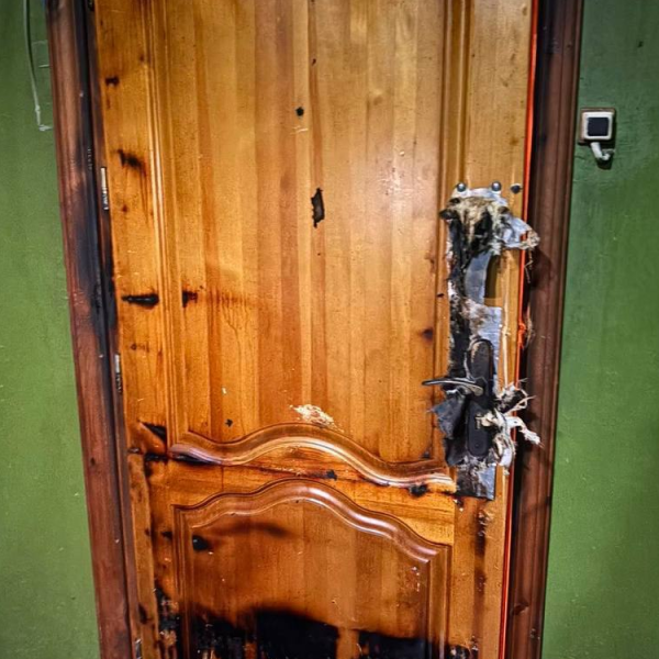 Огонь уничтожил 5 домов: подробности масштабного пожара в Ивьевском районе