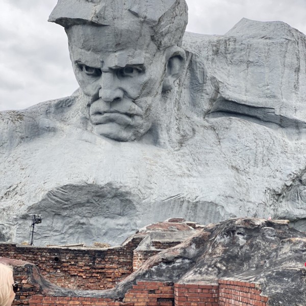 Сколько человек погибло во время обороны Брестской крепости